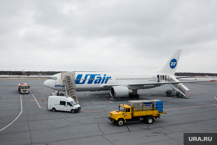 Первый полёт самолета «Виктор Черномырдин» (Boeing-767) авиакомпании Utair
из аэропорта Сургут
, utair, ютэир, боинг 767, ютейр