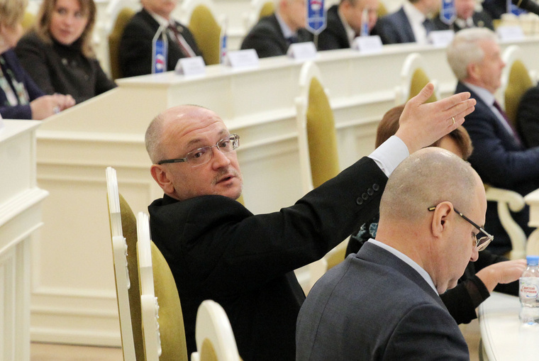 Максима Резника обвинили в рэкетирстве