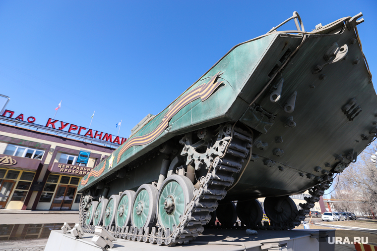 Завод КМЗ. Курган, военная техника, техника, кмз, курганмашзавод, завод кмз, танк бмп 2, танк