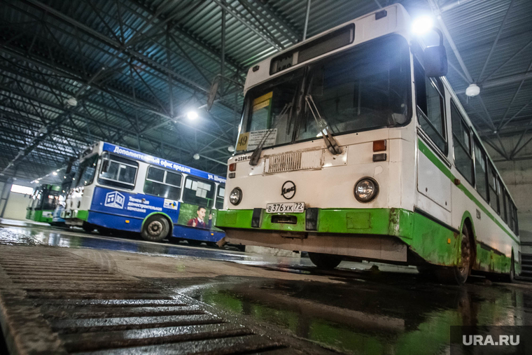 Депутатский рейд по автобусам Тюмень, автобус, автобусный парк
