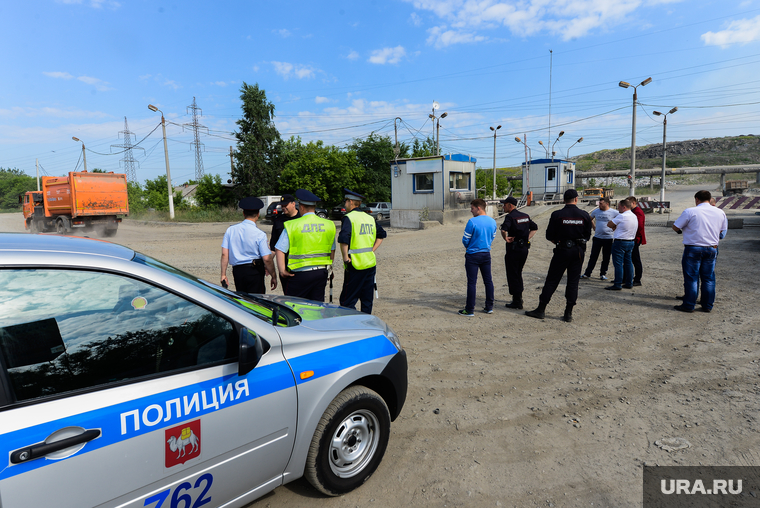 Рейд полиции и представителей Министерства экологии на челябинскую городскую свалку. Челябинск