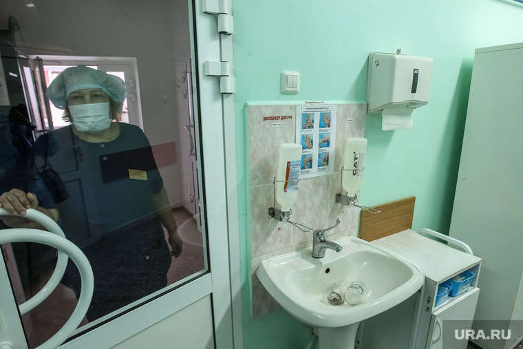 Менингит. Тюменская областная клиническая инфекционная больница. Тюмень, медик, врач, больница