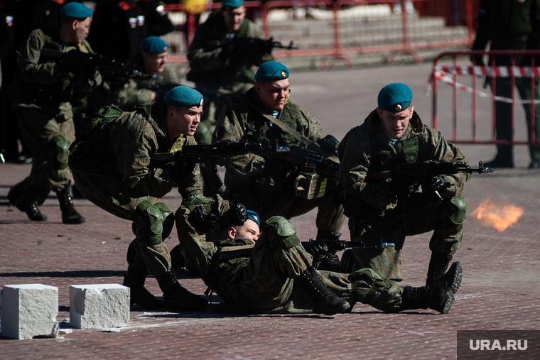 Официальное открытие выставки День инноваций Центрального военного округа. Екатеринбург, цво, военнослужащие, центральный военный округ