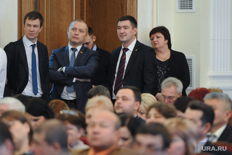 Денис Моисеев (стоит справа) возвращается РИК