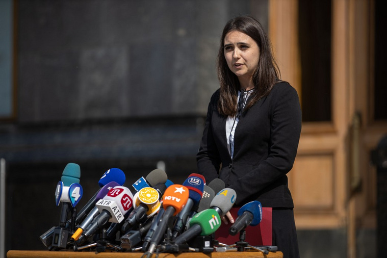 Юлия Мендель признала гибель мирного населения Донбасса
