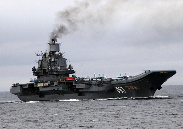 Военные и промышленники обсудят вопрос ремонта «Адмирала Кузнецова»