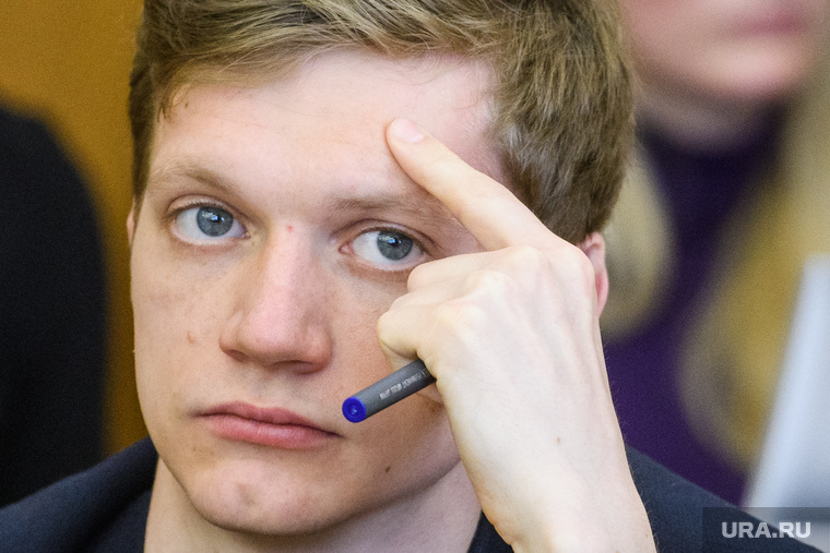 Заседание гордумы, обсуждение протестов в сквере около театра драмы. Екатеринбург, жуков тимофей