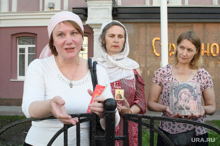 По словам этих женщин, мнение, что храм Святой Екатерины не нужен, не имеет права на существование