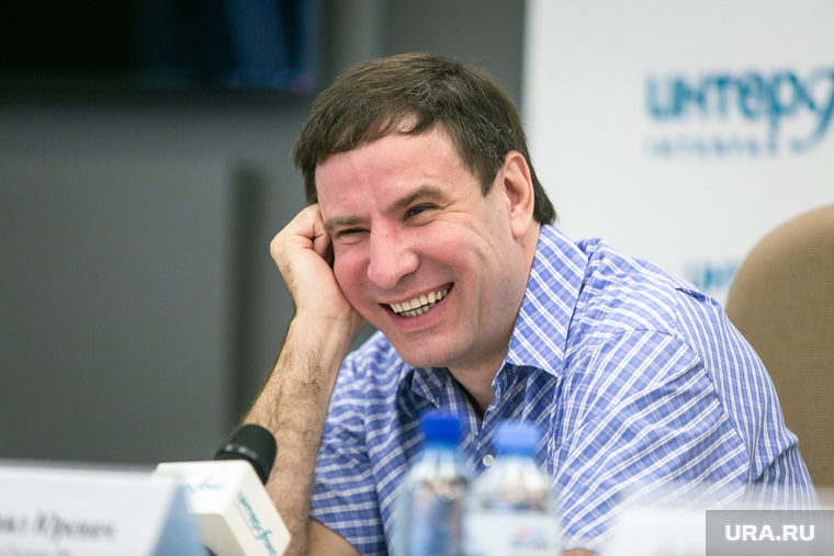 Пресс-конференция "Партии пенсионеров", Интерфакс. Москва, юревич михаил, улыбка, смех