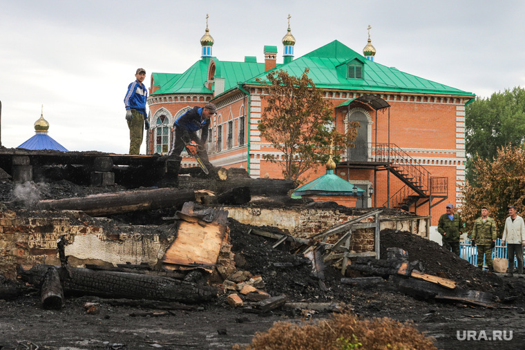 Минкульт заявил об ответственности РПЦ за сгоревший в Чимеево храм: Яндекс.Новос
