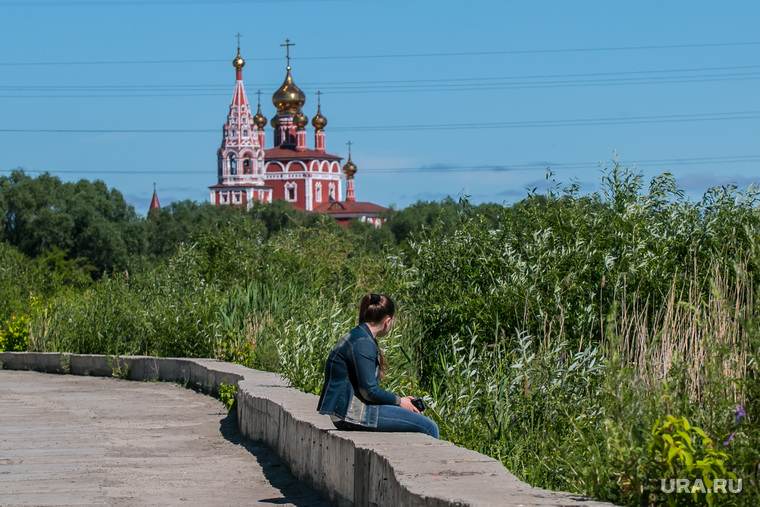 Разное. Курган

, богоявленский храм, отдых, набережная реки тобол, город курган, девушка сидит