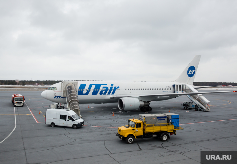 Первый полёт самолета «Виктор Черномырдин» (Boeing-767) авиакомпании Utair
из аэропорта Сургут
, utair, ютэир, боинг 767, ютейр