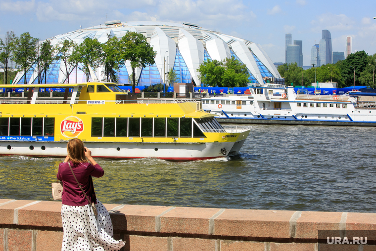 Виды Москвы. Воробьевы горы, Андреевская набережная, москва-сити, кораблик, лужники, город москва, речной трамвай, водный туризм, водный транспорт, экскурсии, малая спортивная арена, речфлот, теплоход, туризм, москва-река