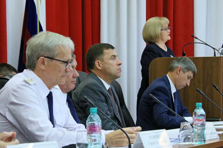 Прокуратура отметила работу свердловской власти