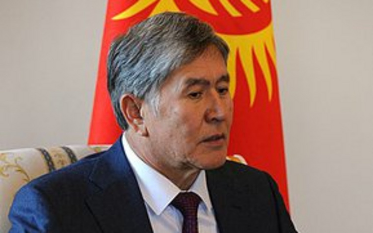 Алмазбек Атамбаев попросил силовиков не стрелять в людей