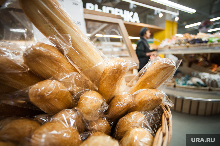 Открытие супермаркета «Перекресток». Екатеринбург, выпечка, хлеб, магазин, багет