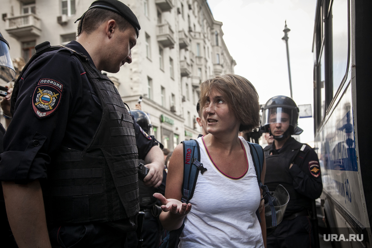 Несанкционированная акции оппозиции "Допускай" на Тверской улице 13. Москва, автозак, росгвардия, тверская улица, задержание