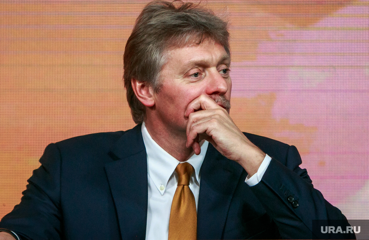 Ежегодная итоговая пресс-конференция президента РФ Владимира Путина. Москва, песков дмитрий, портрет