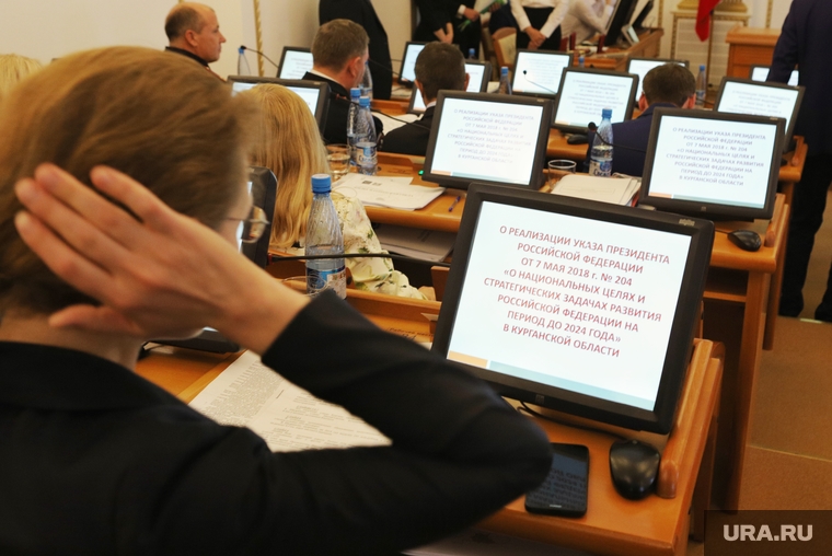 Визит уральского полпреда Цуканова Николая в Курган, совещание, зал правительства