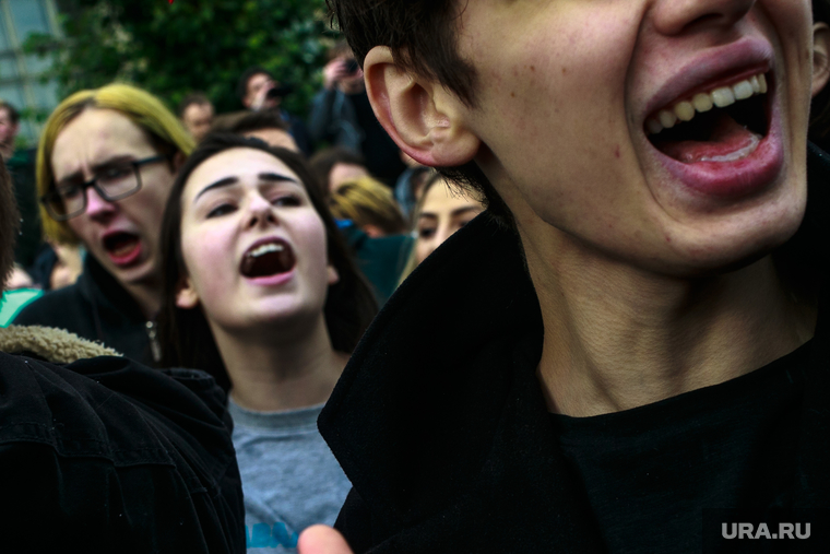 Акция оппозиции "Прогулка по Тверской" во всероссийский день протеста. Москва, крик, лозунги, прогулки по тверской, навальнинг, скандирование