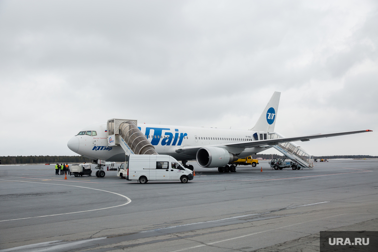 Первый полёт самолета «Виктор Черномырдин» (Boeing-767) авиакомпании Utair
из аэропорта Сургут
, utair, ютэир, боинг 767, ютейр