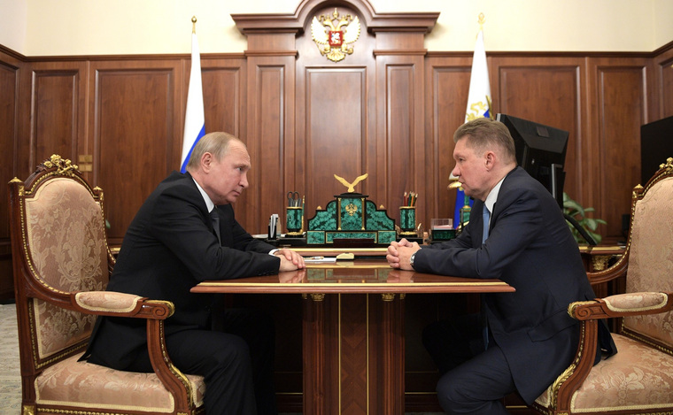 Владимир Путин (на фото слева) встретился с главой «Газпрома» Алексеем Миллером