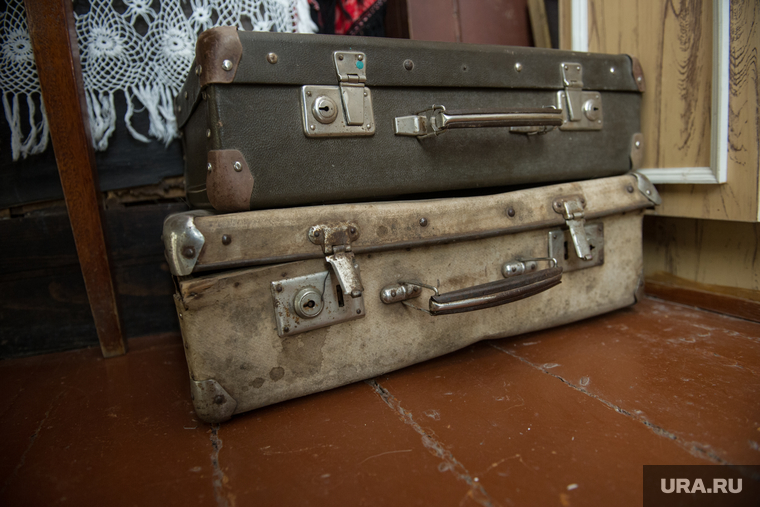 Поездка в Бутку, чемоданы, багаж, путешествие, переезд, туризм