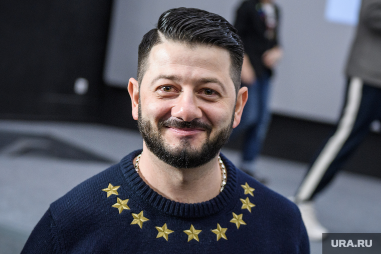 Пресс-конференция по премьере фильма "Бабушка легкого поведения - 2". Екатеринбург, галустян михаил