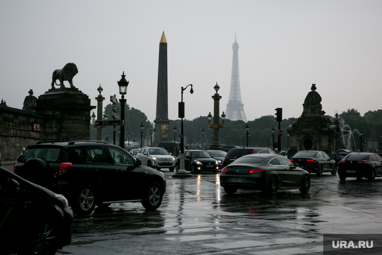 Виды Парижа. Париж, эйфелева башня, париж, франция, дождь, площадь согласия, луксорский обелиск