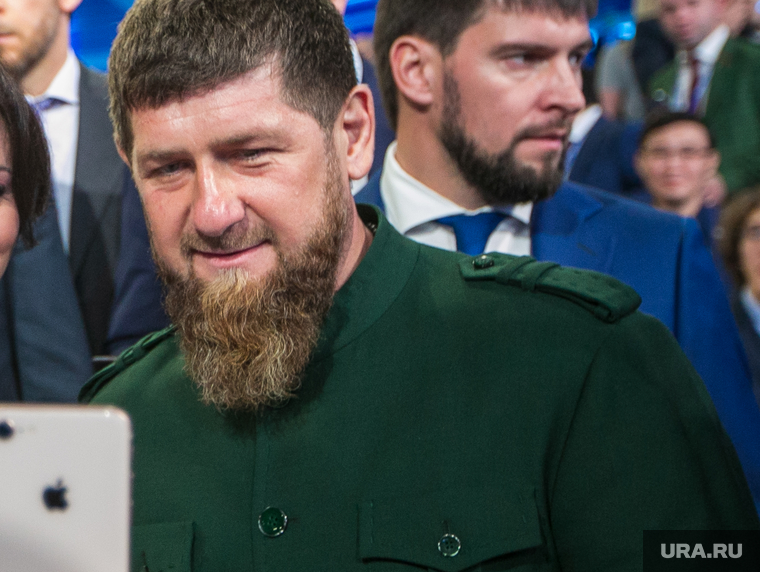XXVIII съезд партии "Единая Россия". Москва, кадыров рамзан, селфи
