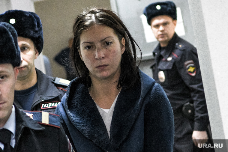 Екатерина Меньшикова — его гражданская жена. У них есть маленький ребенок. Как она могла пойти на убийство другой молодой матери?