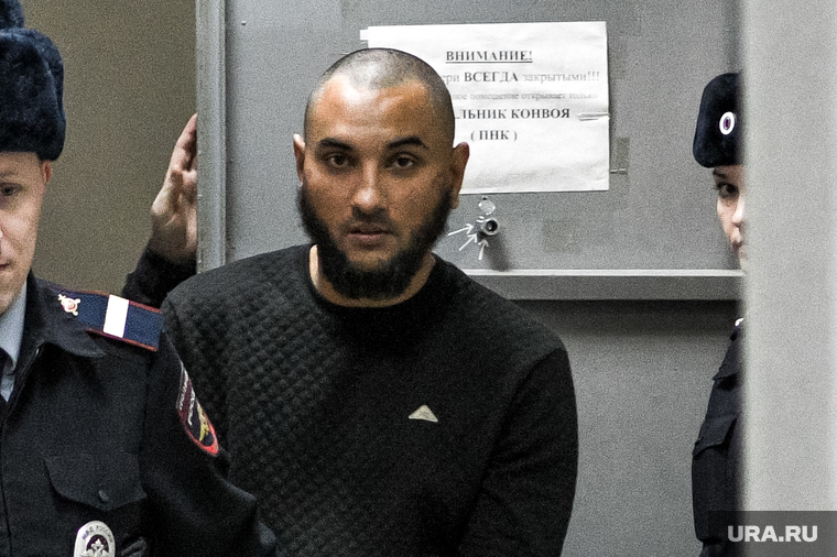 Михаил Федорович был задержан первым — в 4 утра 14 октября. У него двое детей и образование 9 классов