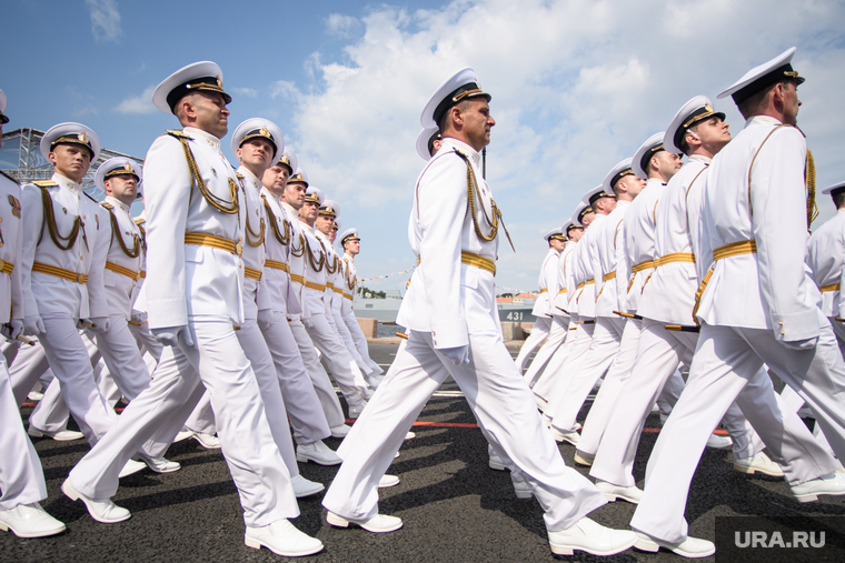 Виды Санкт-Петербурга. Санкт-Петербург, марш, моряки, парад