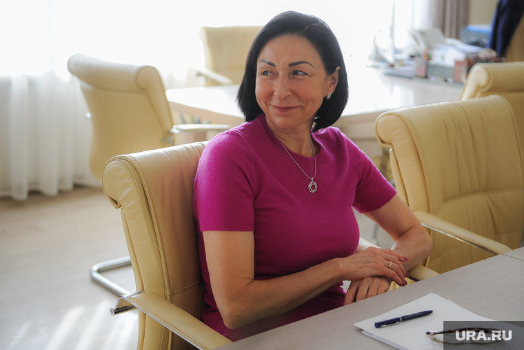 Интервью с Натальей Котовой, исполняющей обязанности главы города. Челябинск, улыбка, портрет, котова наталья