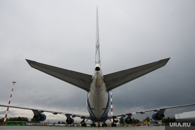 Самолет из Стамбула не смог приземлиться в Екатеринбурге из-за гололеда