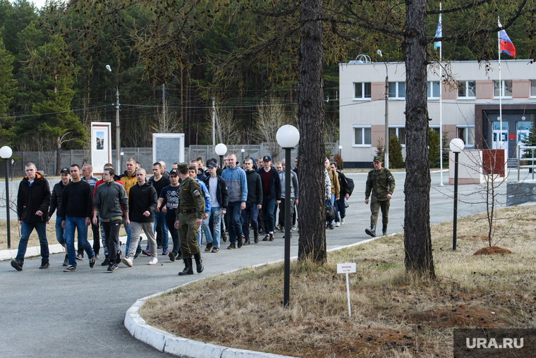 Весенний призыв на областном сборном пункте "Егоршино". Свердловская область, Артемовский, призыв, призывники, военкомат, сборный пункт егоршино, призывная кампания, срочники