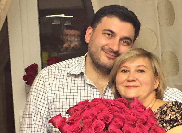 Антон Третьяков пытается трудоустроить свою жену Любовь Третьякову, уверены наблюдатели