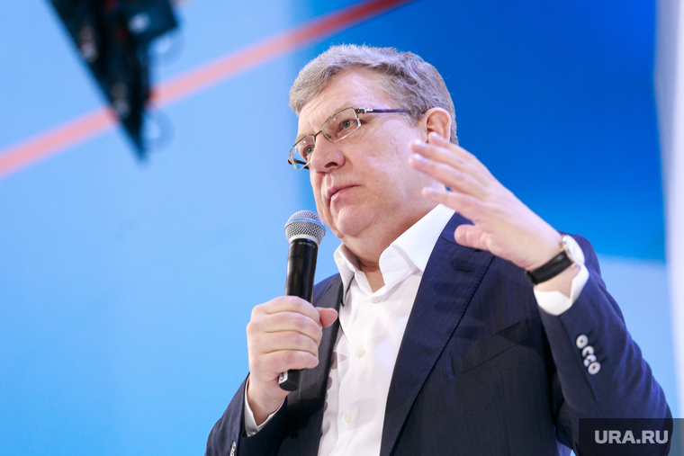 Всероссийский форум "Россия страна возможностей", второй день, встреча с Сергеем Лавровым. Москва, кудрин алексей, портрет