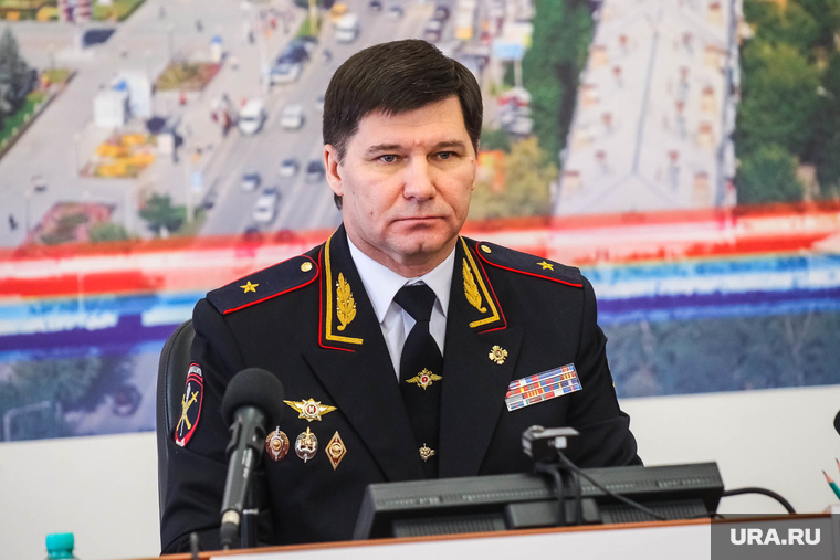 Начальник УВД по Тюменской области генерал Юрий Алтынов. Тюмень, алтынов юрий