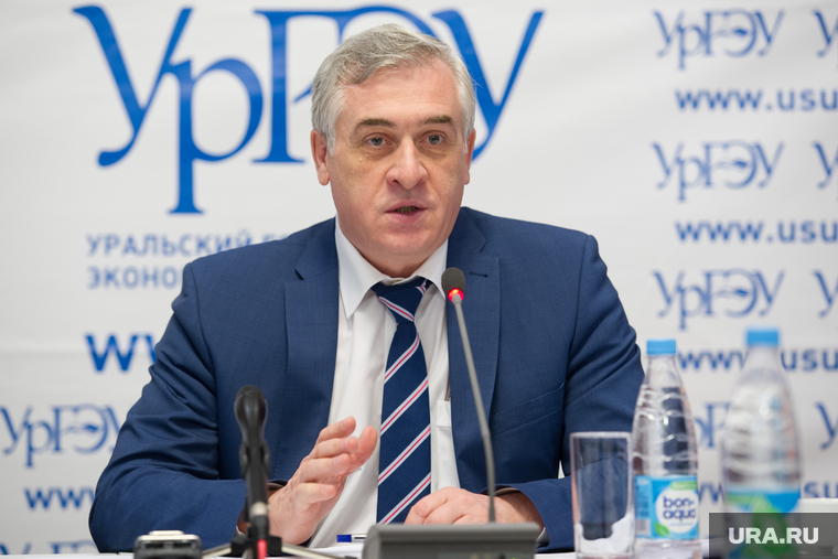 Пресс-конференция Якова Силина в УрГЭУ. Екатеринбург, силин яков