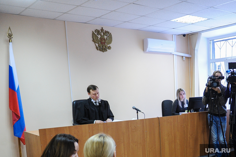 Суд отправил Евгения Тефтелева в СИЗО