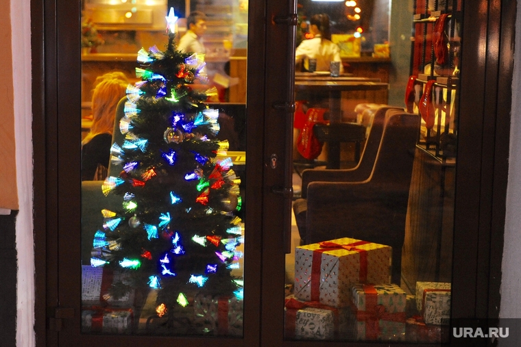 Новогодняя иллюминация. Челябинске, елка, иллюминация, новый год, приготовление к празднику