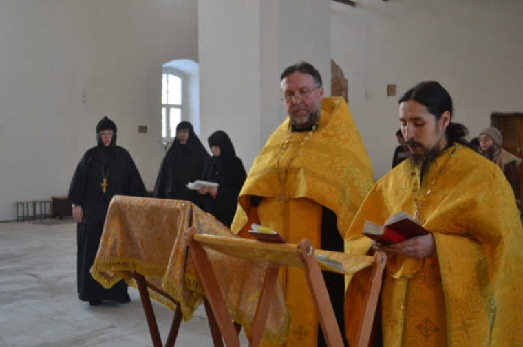 Акции против важного закона прошли в церквях и монастырях Среднего Урала