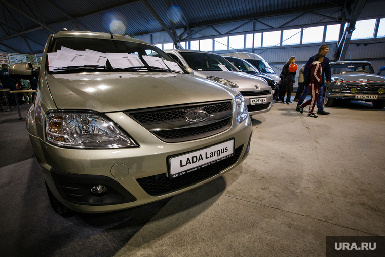 Магистраль. Нижний Тагил, ваз, лада ларгус, lada, автомобиль