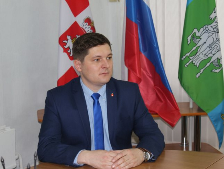 Вячеслав Бурков решил сложить с себя полномочия главы района