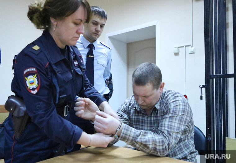 Ивана Шумского взяли под стражу в зале суда.