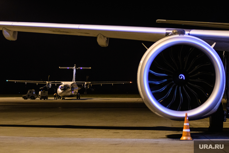 Вечерний споттинг в Кольцово. Екатеринбург, аэропорт, atr 72