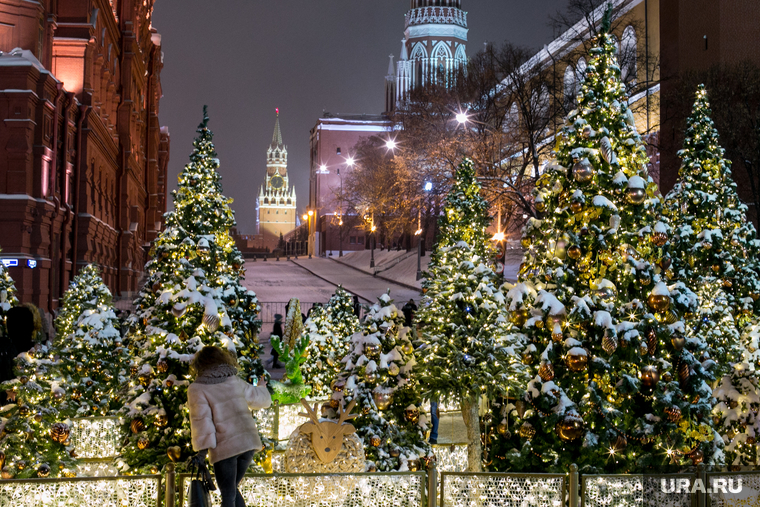 Новогодняя Москва. Москва., новогодняя елка, кремль, манежная площадь, новый год, иллюминация, манежка