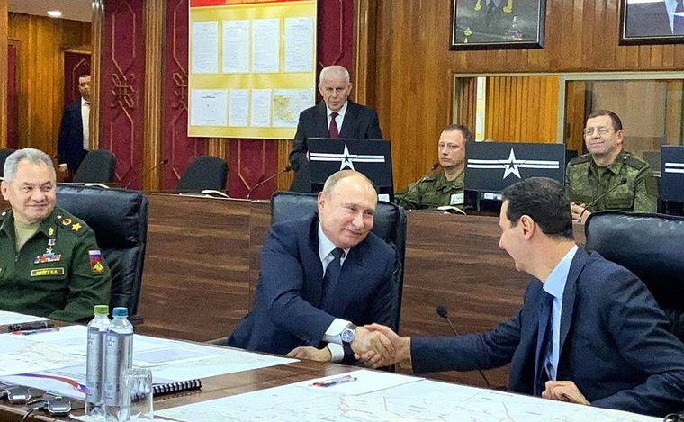 Владимира Путина в командном пункте ВС РФ встретил Башар Асад