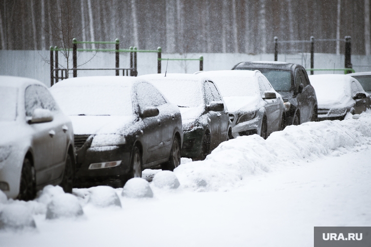 Виды Екатеринбурга, снег, парковка, машины, зима, автомобили, платные парковки